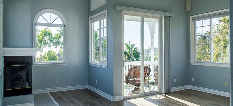 Glass Door Repair in Town 'n' Country, FL
