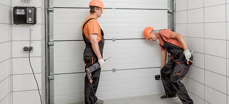 Secure Garage Door Repair in Town 'n' Country, FL