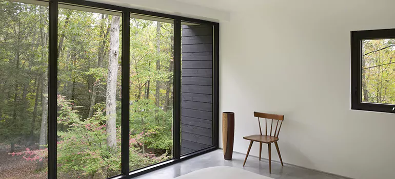 Bulletproof Window Protection Services in Town 'n' Country, FL