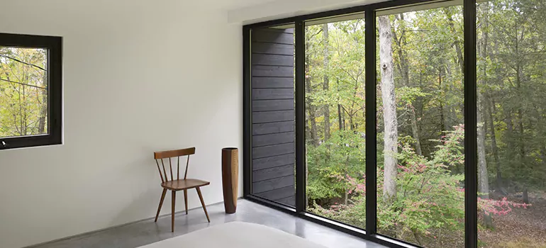 Triple Pane Energy Efficient Windows in Town 'n' Country, FL