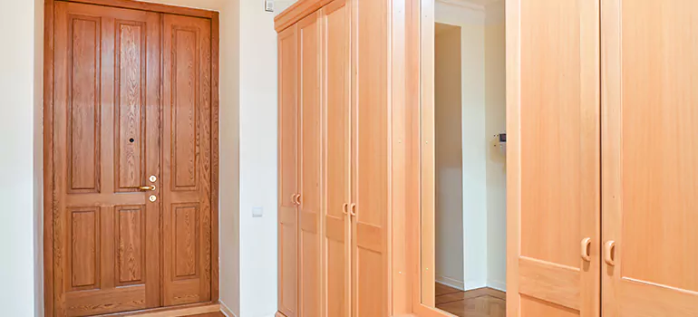 Prehung Wood Interior Doors in Town 'n' Country, FL