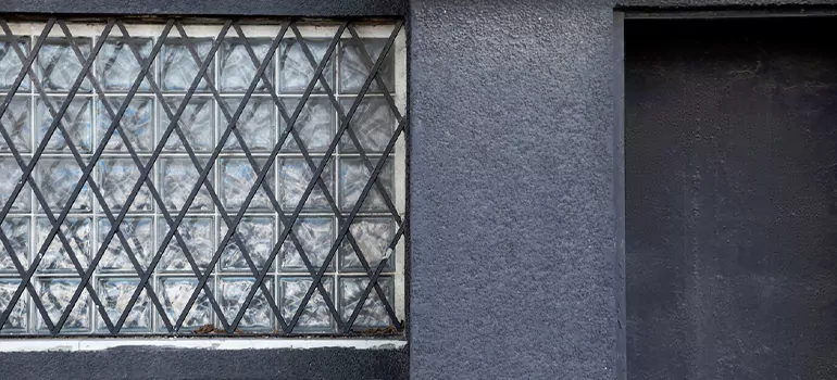 Traditional 4 Panel Internal Doors in Town 'n' Country, FL